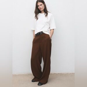 NWT MANGO STRAIGHT-FIT PLEATED PANTS